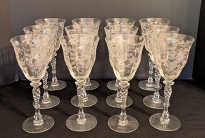 lot 54 image: BR - Set of 12 Vintage Tiffin Crystal Wine Glasses with Etched Floral Design