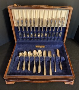 lot 58 image: ML - Sharon Plate AA Silverplate Flatware Set Service for 16 (One Fork Missing) with Wooden Case