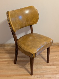 lot 86 image: ML - Vintage Accent Chair with Brown Vinyl Upholstery and Nailhead Trim
