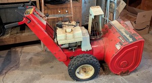 lot 98 image: G - Simplicity 860SE Snow Blower, Works, Flat Tire