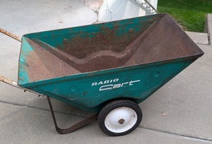 lot 99 image: G - Vintage Radio Cart Utility Wheelbarrow