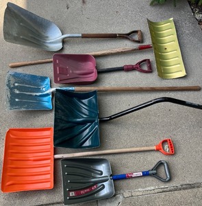lot 158 image: Lot of 7 Assorted Snow and Utility Shovels