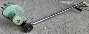 lot 162 image: Rockwell Model 2710 Electric Edger Trimmer