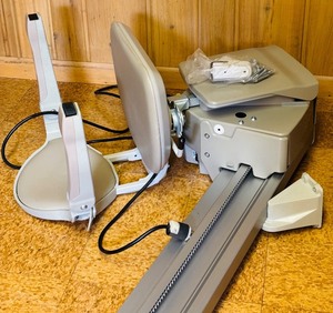 lot 136H image: LL - Used Electric Stair Lift Chair with Rail and Accessories