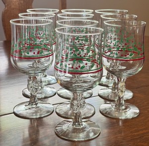 lot 19X image: K - Set of 10 Vintage Libbeys Arbys Christmas Glasses