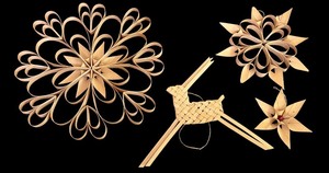 lot 22X image: BR - Set of 4 Woven Straw Ornaments Scandinavian Style