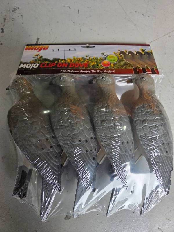 lot 145 image: Mojo Dove Decoys