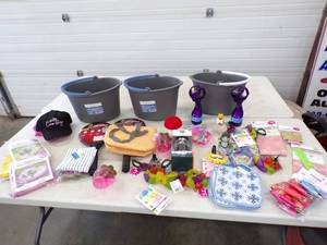 lot 11 image: Unused Products including Hats, Mop Buckets, Bug Zappers and lots more see pics