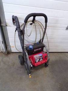 lot 5 image: 1700 PSI Electric Pressure Washer