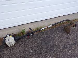 lot 31 image: String Trimmer