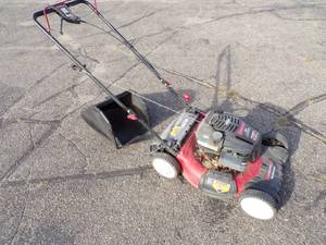 lot 49 image: Troy Bilt Self Propelled Push Mower with Bagger