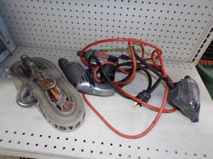 lot 56 image: Cargo Strap and 3 drills