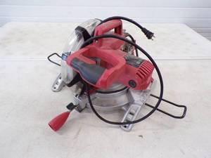 lot 69 image: 10 Compound Mitre Saw