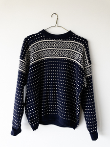 lot 8 image: Fiagjo Norwegian Wool and Rayon Knit Sweater with Nordic Pattern -Approx. Size Large