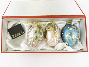 lot 19A image: Joan Rivers Classics Collection Set of 3 Decorative Egg Ornaments