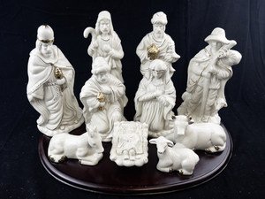 lot 20 image: Crown Accents Porcelain Nativity Scene Set with Gold Trim