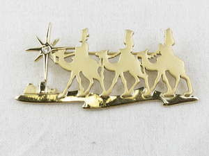 lot 30 image: Gold Tone Three Wise Men Brooch with Star and Camels