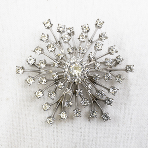 lot 38 image: Rhinestone Starburst Snowflake Brooch Pin Silver Tone