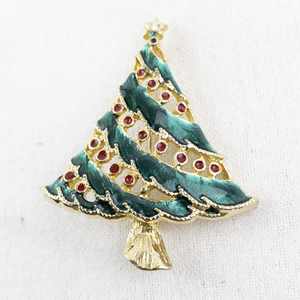 lot 45 image: Vintage Enamel Christmas Tree Brooch
