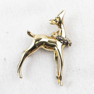 lot 50 image: Vintage Gold-Tone Deer Brooch