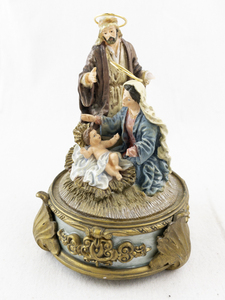 lot 106 image: Teleflora Nativity Scene Musical Figurine