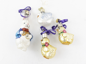 lot 139 image: Old World Christmas Easter Glass Animal Ornaments Set - Bunny, Swan, and Ducklings