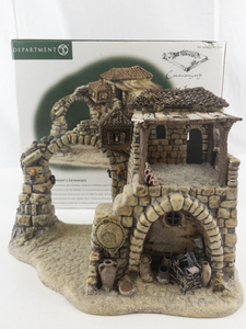 lot 16B image: Department 56 Little Town of Bethlehem Innkeepers Caravanserai with Box