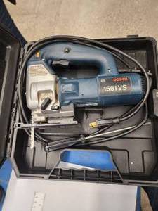 lot 24 image: Bosch Jig Saw 1581SV (587830)