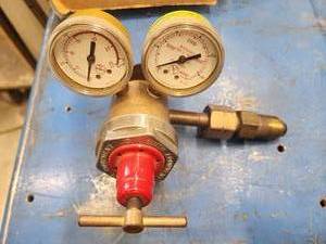 lot 30 image: Set of 3 Regulators (587995)