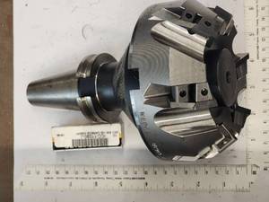 lot 38 image: Indexable milling cutter (587983)