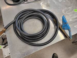 lot 103 image: Welding Cable (587908)