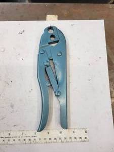 lot 128 image: Specialized Crimping Tool (587996)