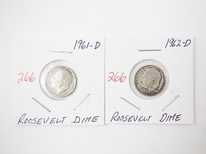 lot 266 image: 1961-D and 1962-D Roosevelt Dimes in Card Holders