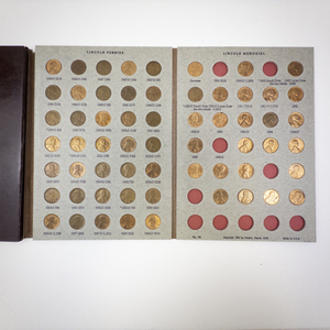 lot 337 image: Dansco Lincoln Penny Coin Album with 125 Wheat Backs 1909-1959