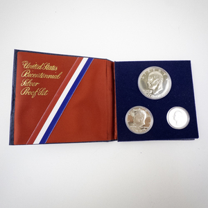 lot 350 image: United States Bicentennial Silver Proof Coin Set with Box