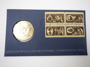 lot 395 image: George Washington American Revolution Bicentennial Commemorative Medal with 1972 First Day Cover