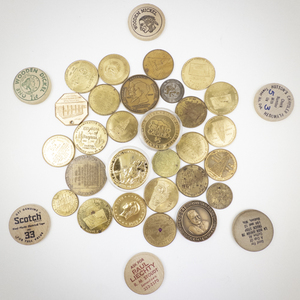 lot 400 image: Bag of Miscellaneous Vintage Tokens, So-Called Dollars, and Wooden Nickels