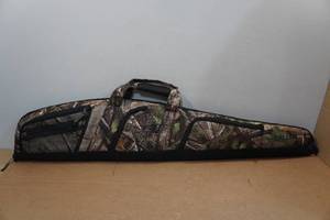 lot 224 image: Allen Realtree Padded Gun Case