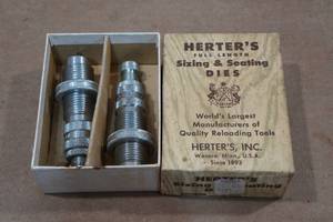 lot 258 image: Herters Sizing & Seating Dies .32 Winchester