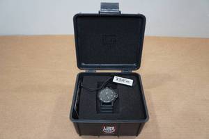 lot 5 image: Luminox Mens Leatherback Sea Turtle Giant Watch XS.0301.BO.L