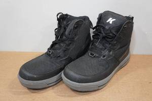 lot 20 image: Korkers Mens Stealth Sneakers - Size 9