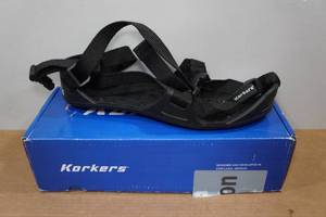 lot 21 image: Korkers Castrax Cleated Overshoe -XL