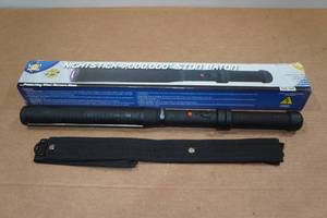 lot 56 image: Streetwise Nightstick Stun Baton