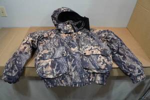 lot 142 image: Mossy Oak Hunting Jacket - XL