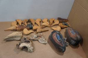lot 157 image: Assorted Duck Decoy Pieces