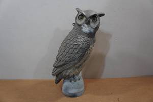 lot 160 image: Dock Owl