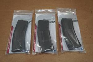 lot 202 image: 3 Troy Battlemag 30 Round AR Magazines - .2235.56