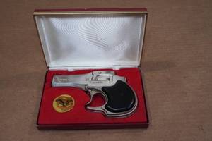 lot 1R image: High Standard .22 Mag Double Barrel Derringer with Case - Nickel Finish