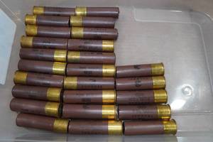 lot 525 image: 25 Federal 10 Gauge 3-12 Magnum Steel BBB Shot Shotshells