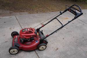 lot 1Q image: Toro 6.5HP 22 Self Propelled Mower